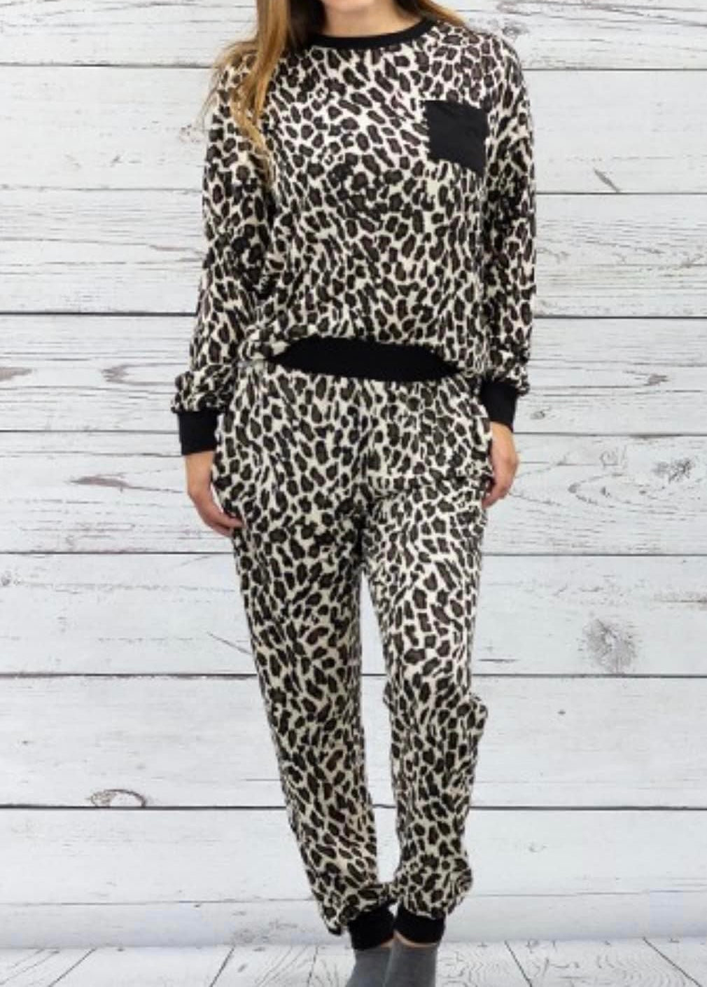 Leopard Lounge set