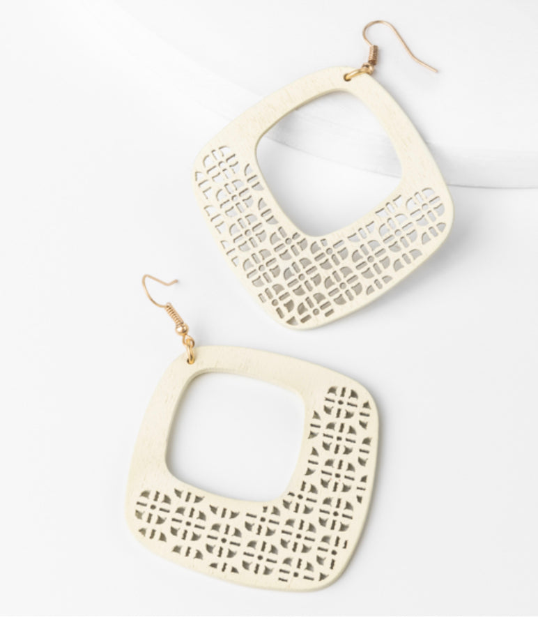 Elle Claire Earrings