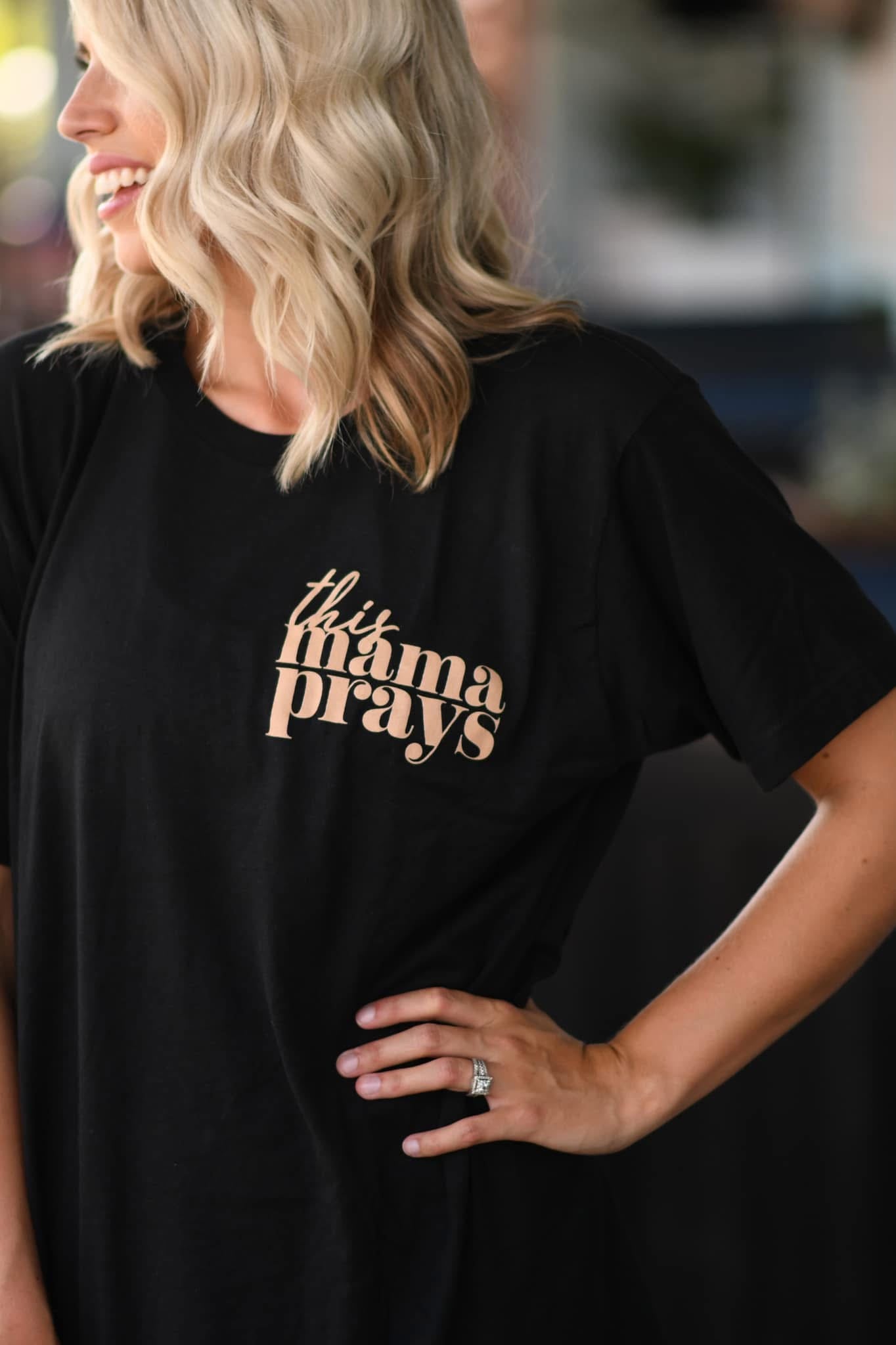 Mama Prays tee